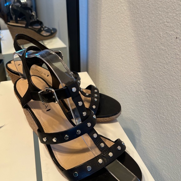 Via Spiga Studded Black Leather Espadrille Wedges Size US 9/EUR 39 silver studs - Picture 9 of 15